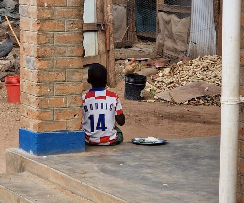 VOLONTERI UDRUGE KOLAJNA LJUBAVI – SLIKE IZ TANZANIJE